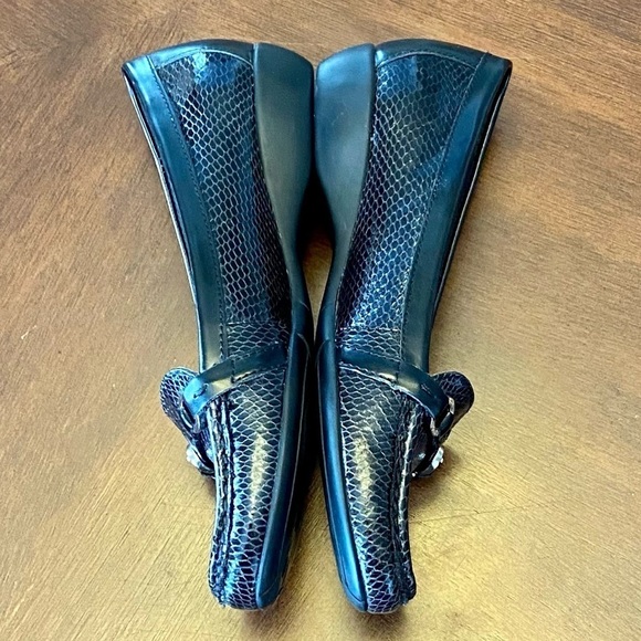 Etienne Aigner Faux Snakeskin Emry Loafers 6.5 - Picture 6 of 13